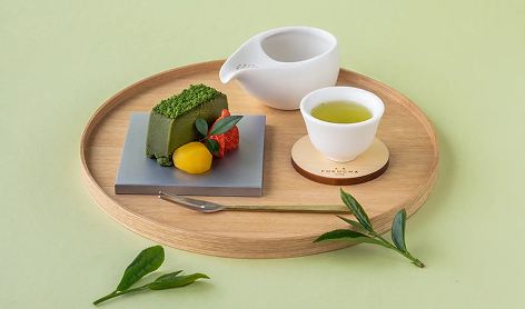 新茶を食べる